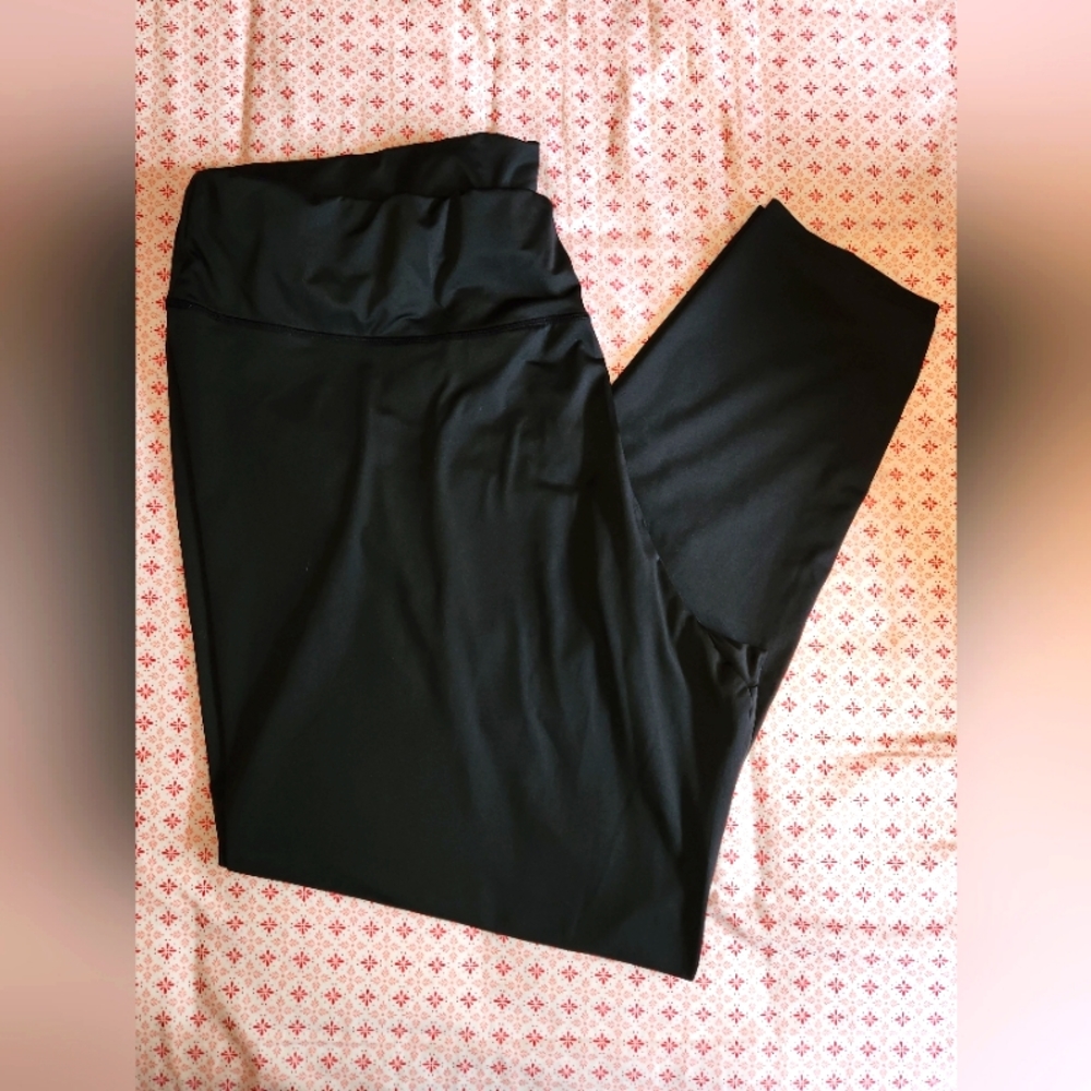 Misguided plus brand size 22 black leggings